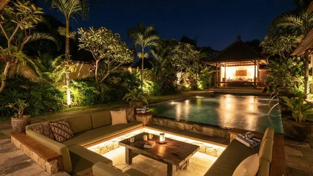 Area Santai Outdoor dengan Lampu Warm White