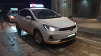 Taksi listrik Chery di Cina