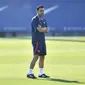 Pelatih Barcelona ​​Xavi Hernandez dalam sesi latihan timnya di Joan Gamper, Sant Joan Despi, 12 Juli 2022. (foto:&nbsp;Pau BARRENA / AFP)
