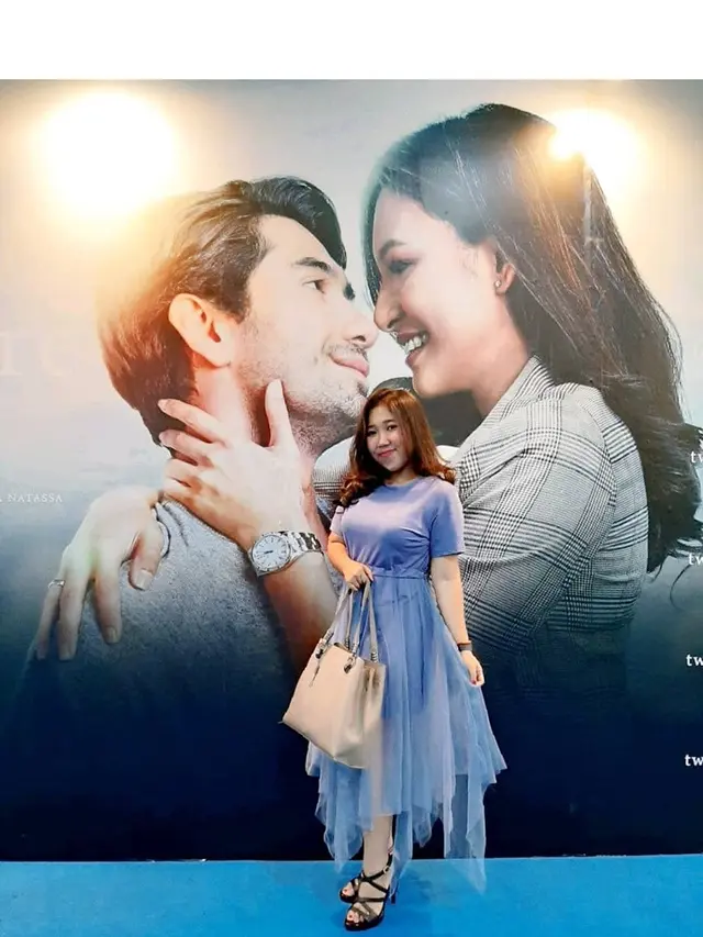 7 Gaya Kiky Saputri, Komika Viral Roasting Pejabat hingga Dekat dengan Reza Rahadian