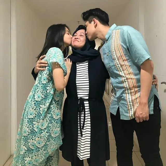 6 Potret Kebersamaan Athalla Naufal dan Ibunda Aisyah Aqilah, Sudah Akrab
