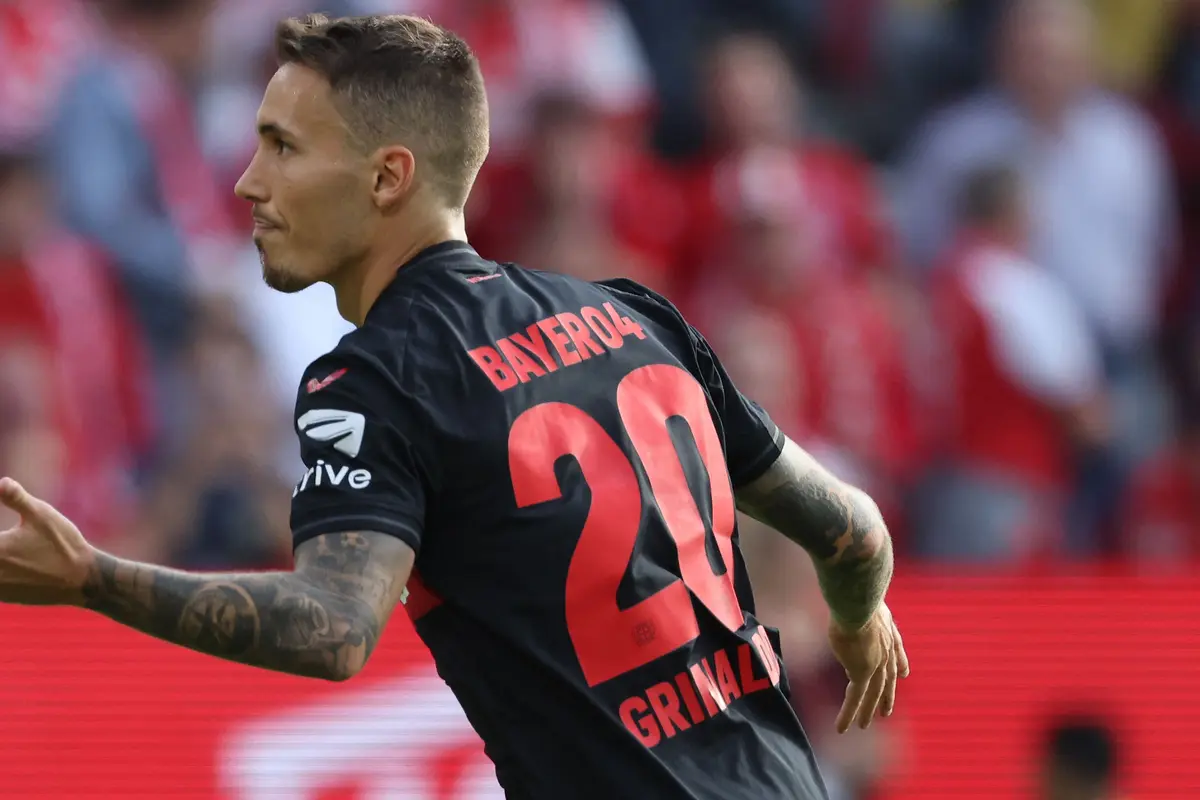 Foto: 6 Pemain Baru Bayer Leverkusen yang Telah Cetak Gol di Semua Kompetisi Musim Ini, Termasuk Bek Kiri Andalan Alejandro Grimaldo