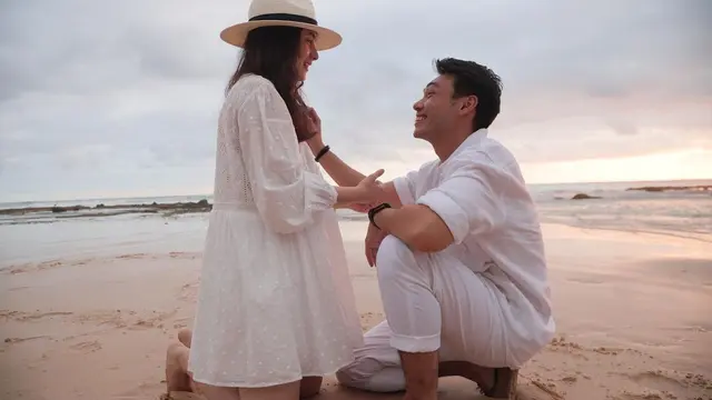 Rob Clinton Kardinal dan Chelsea Islan.