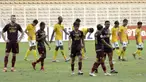 Pemain PSM Makassar tampak kecewa usai ditahan imbang Kaya FC-Iloilo pada laga penyisihan Grup H Piala AFC di Stadion Madya, Jakarta, Selasa (10/3/2020). Kedua tim bermain imbang 1-1. (Bola.com/M Iqbal Ichsan)
