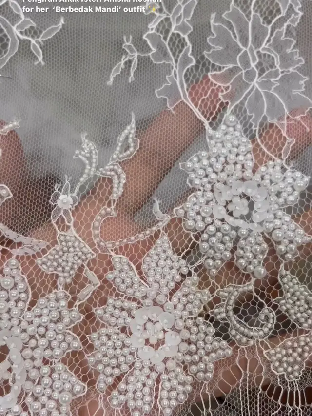 Ayu Ting Ting dan Anisha Rosnah Istri Pangeran Mateen Dibalut Baju Kurung