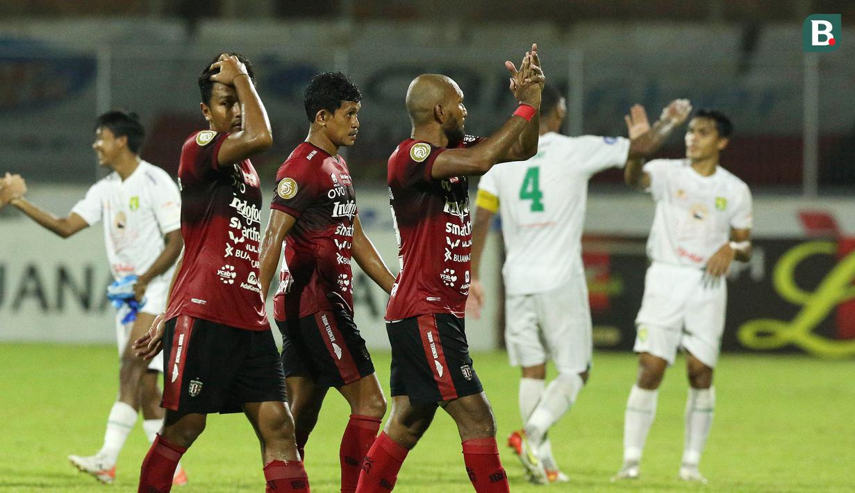 Mengerikannya performa Bali United musim ini bisa dengan mudah terlihat di papan klasemen. Raihan 72 poin yang mereka raih - tak termasuk pertandingan kontra Persebaya - merupakan yang tertinggi sepanjang era Liga 1. (Bola.com/M Iqbal Ichsan)