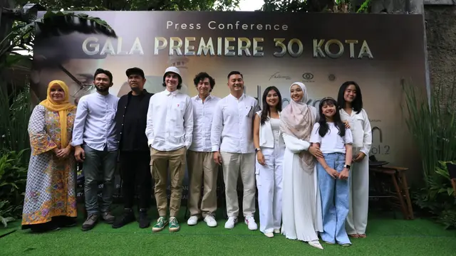 [Fimela] Cast Film Hamka & Siti Raham