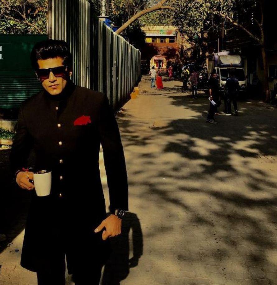 Mengenal Karanvir Bohra, Bintang Utama Pria di Serial 
