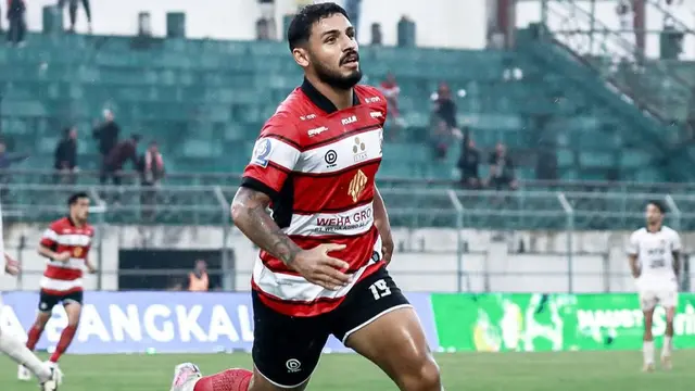 Riquelme - Madura United vs Persik Kediri