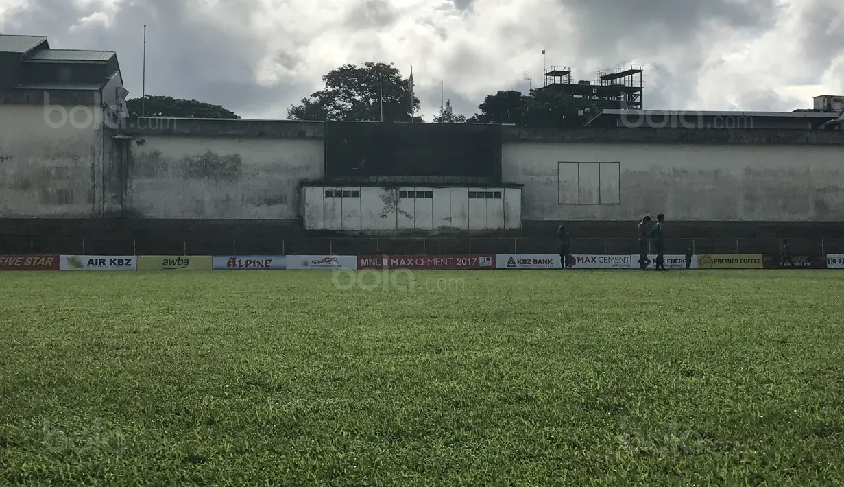 Stadion Padonmar juga digunakan untuk Liga Divisi 2 Myanmar atau MNL di Yangon, Myanmar (09/09/2017). Selama Piala AFF U-18 2017 stadion tersebut menjadi tempat berlatih Garuda Nusantara. (Bola.com/Aning Jati)