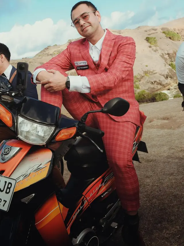 Motor Pertama Raffi Ahmad