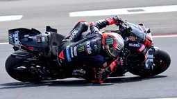 Pembalap Aprilia Racing asal Italia, Marco Bezzecchi, memenangkan race Pertamina Grand Prix MotoGP Indonesia di Sirkuit Internasional Mandalika, Mandalika, Sabtu (11/10/2026). (SONNY TUMBELAKA/AFP)