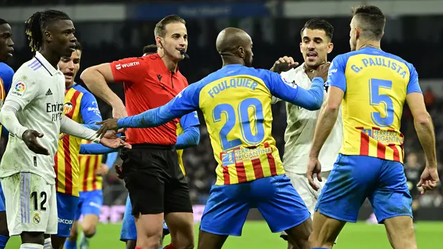 Foto: Keributan di Akhir Laga Mewarnai Kemenangan Real Madrid Atas Valencia di Liga Spanyol