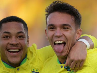 Zona Conmebol yang mendapat jatah 4 negara pada putaran final Piala Dunia U-20 2023 di Indonesia hampir merampungkan putaran akhir babak kualifikasi. Setelah Argentina, juara Piala Dunia 2022 untuk level senior dipastkan tak lolos ke Piala Duia U-20 di Indonesia, dua raksasa Amerika latin lainnya, Brasil dan Uruguay justru telah memastikan tampil di Indonesia. Hasil itu didapat setelah keduanya meraih kemenangan ketiganya pada Selasa (7/2/2023) pagi WIB dalam laga yang digelar di Bogota, Kolombia. (AFP/Daniel Munoz)