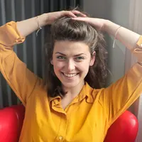 Ilustrasi orang bahagia. Sumber foto: pexels.com/Bruce Mars.