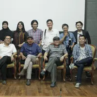 Dewan juri Usmar Ismail Award (UIA) yang terdiri 15 pewarta film dari berbagai media mengikuti workshop Menilai Film. 