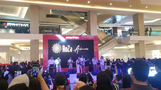 Reza Artamevia