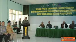 Citizen6, Sukabumi: Pangdam III/Slw Mayjen TNI Sonny Widjaja membuka PPBN bagi santri di Lingkungan Pesantren bertempat di Pondok Pesantren Az’zainiyyah Selabintana Kabupaten Sukabumi, Jumat (13/7). (Pengirim: Pendam3)