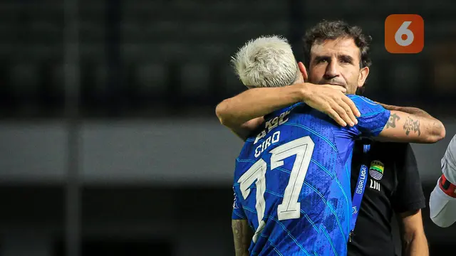Foto: Momen Terakhir Luis Milla Bersama Persib Bandung di BRI Liga 1 2023 / 2024