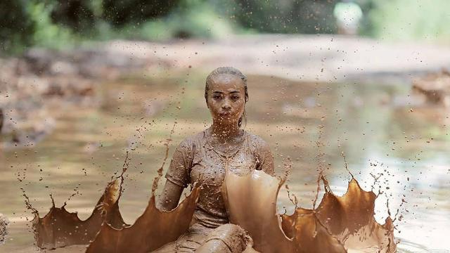 Dua Kabupaten di Sumsel Jadi Spot Foto Mandi Lumpur