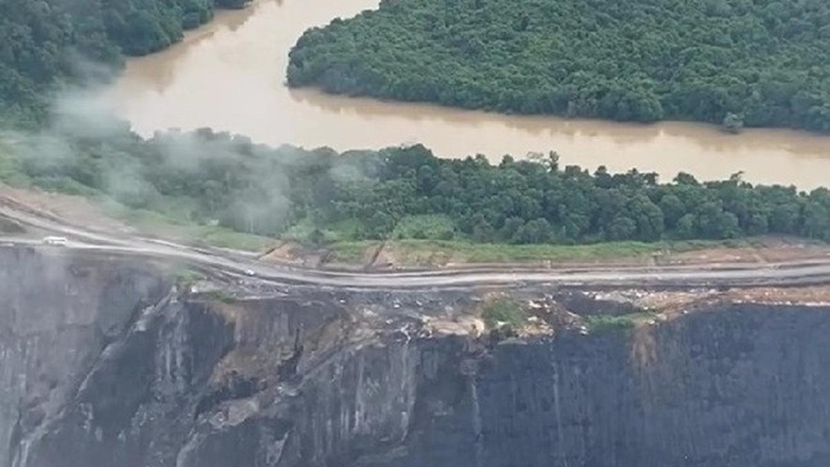 Viral Tambang Batu Bara di Berau Lebih Rendah dari Sungai, Awas Bencana di Depan Mata