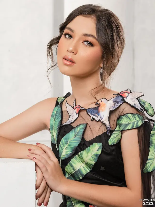 7 Gaya Pemotretan Saskia Chadwick Bak Idol K-Pop, Banjir Pujian