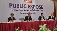 Usai akuisisi Lawson,  PT Sumber Alfaria Trijaya Tbk (AMRT) atau Alfamart, akan mengambil sejumlah angkah strategis. Bukan untuk menambah jumlah toko baru, melainkan memilih untuk mengevaluasi bisnis modal terlebih dulu.