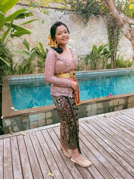 (Instagram/astridkuya)