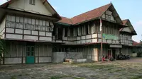 Rumah tradisional di Kampung Arab Melayu Jambi menjadi gambaran akulturasi budaya Tionghoa, Arab dan Melayu Jambi. (Liputan6.com/B Santoso)