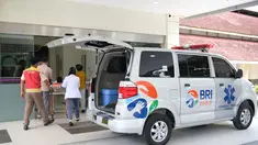 Ambulans yang disalurkan dilengkapi dengan peralatan medis standar gawat darurat yang disesuaikan dengan kebutuhan di lapangan. Dengan fasilitas tersebut, tenaga kesehatan dapat segera melakukan tindakan penyelamatan pertama dan meningkatkan peluang keselamatan pasien dalam situasi kritis