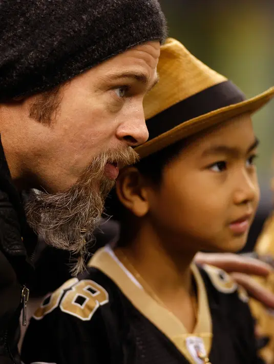 Sebelumnya, tak pernah tersorot oleh media soal permasalahan yang terjadi antara Maddox dan Brad Pitt. Kabar yang terdengar, Pitt selalu bersikap baik dan menyayangi Maddox. (AFP/Bintang.com)