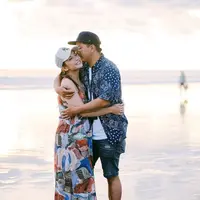 Potret mesra Glenn Alinskie dan Chelsea Olivia. (Foto: Instagram/glennalinskie)