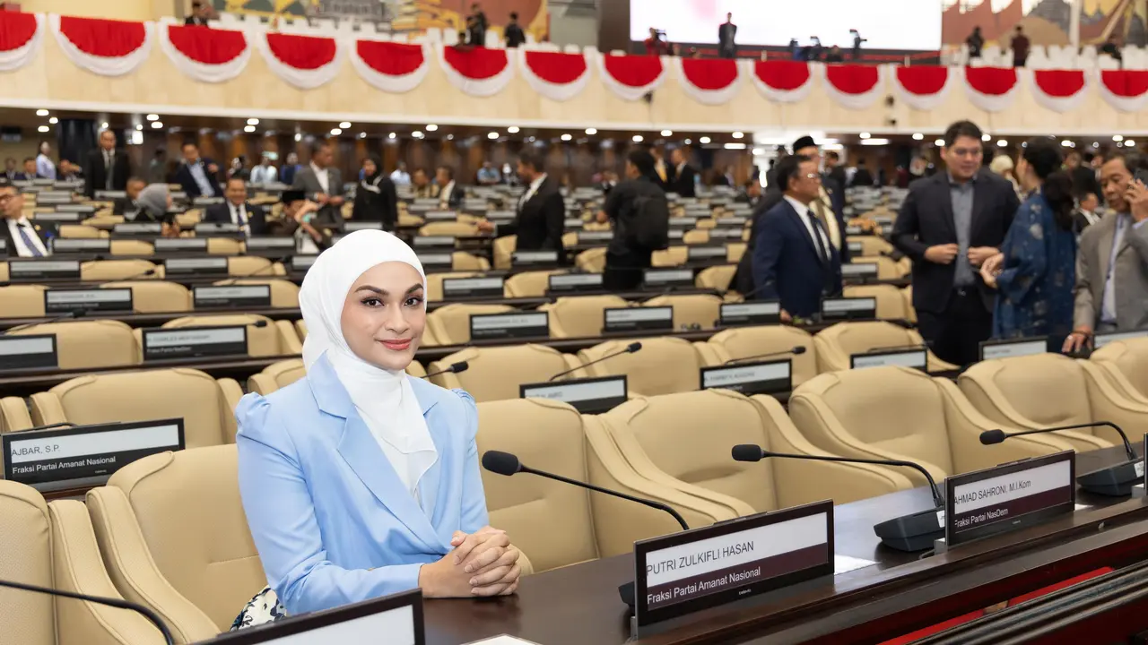 Ketua Fraksi Partai Amanat Nasional (PAN) di DPR, Putri Zulkifli Hasan.