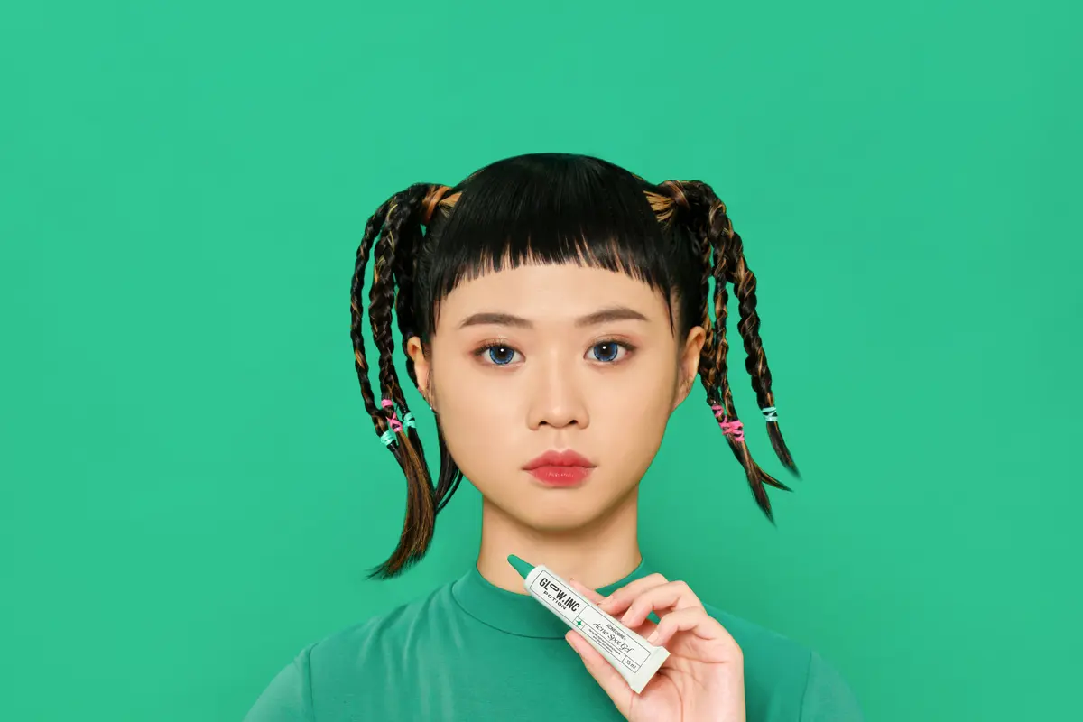Atasi Jerawat dan Bekas Jerawat dengan Skincare Routine Anti Ribet