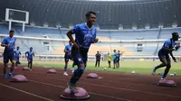 Gelandang Persib Bandung Febri Hariyadi kembali ke skuat Maung Bandung di Stadion Gelora Bandung Lautan Api (GBLA), Selasa (18/8/2020). (MO Persib Bandung)