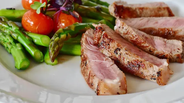 Penuhi Nutrisi Tubuh dengan Tepat, Begini Tips Diet Jaga Siklus Menstruasi Perempuan agar Tetap Sehat