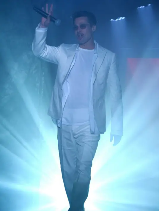 Melansir Ace Showbiz, seorang sumber mengatakan bahwa Pitt sangat terkejut ketika mengetahui Jolie telah membawa anak-anaknya pergi keluar kota. Pitt disebut sangat sakit hati dengan kejadian ini. (AFP/Bintang.com)