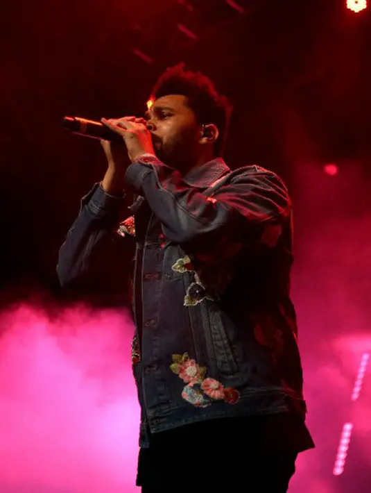 Menariknya, sumber juga mengatakan tidak lama lagi Selena akan segera pindah ke rumah baru yang telah dibeli kekasihnya itu. Keduanya pun akan tinggal bersama dan juga memfokuskan diri dalam berkariernya di dunia musik. (AFP/Bintang.com)