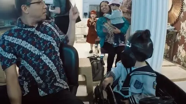 6 Potret Keseruan Mudik "Halu" Keluarga Anang Hermansyah dan Ashanty