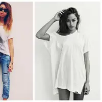 Hanya dengan mengenakan t-shirt saja kamu akan terlihat keren. (pinterest)