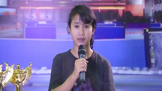 Mades Setia Wati Pengunjung dan Peserta Presenter di Indonesia Broadcaster Expo 2013
