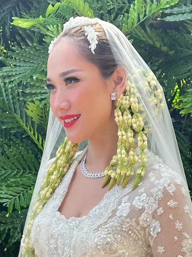 3 Detail Gaya Makeup Pengantin dari Bunga Citra Lestari, Hanggini, dan Shania Eks JKT 48 yang Menikah Barengan