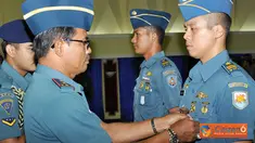 Citizen6, Surabaya: Penutupan Pendidikan Dikspepa TNI AL TA. 2011 ini sekaligus menjadi penutup rangkaian program pendidikan TNI AL yang dilaksanakan di Kobangdikal pada 2011 ini. (Pengirim: Penkobangdikal)