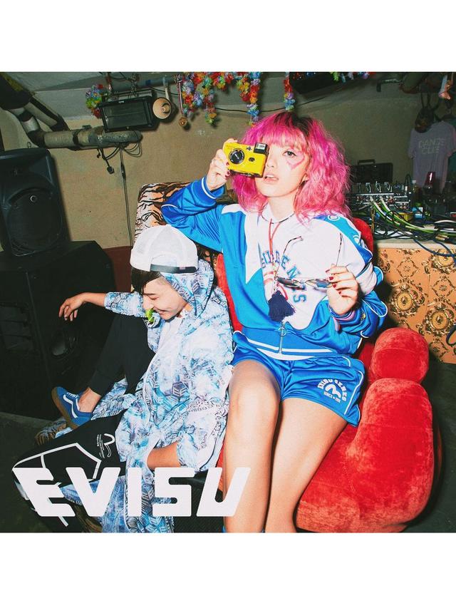 6 Potret Sonia Eryka Kakak Rich Brian Mantan Penyanyi Cilik