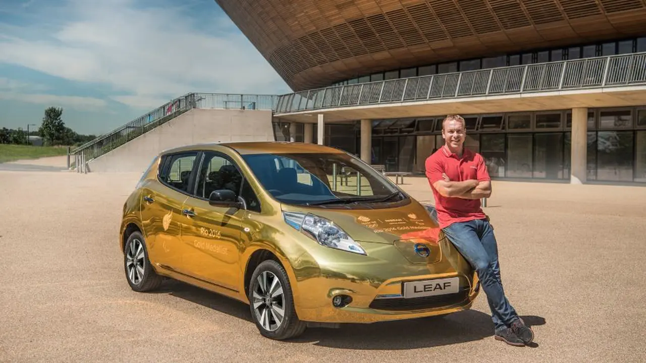 Nissan Leaf Gold