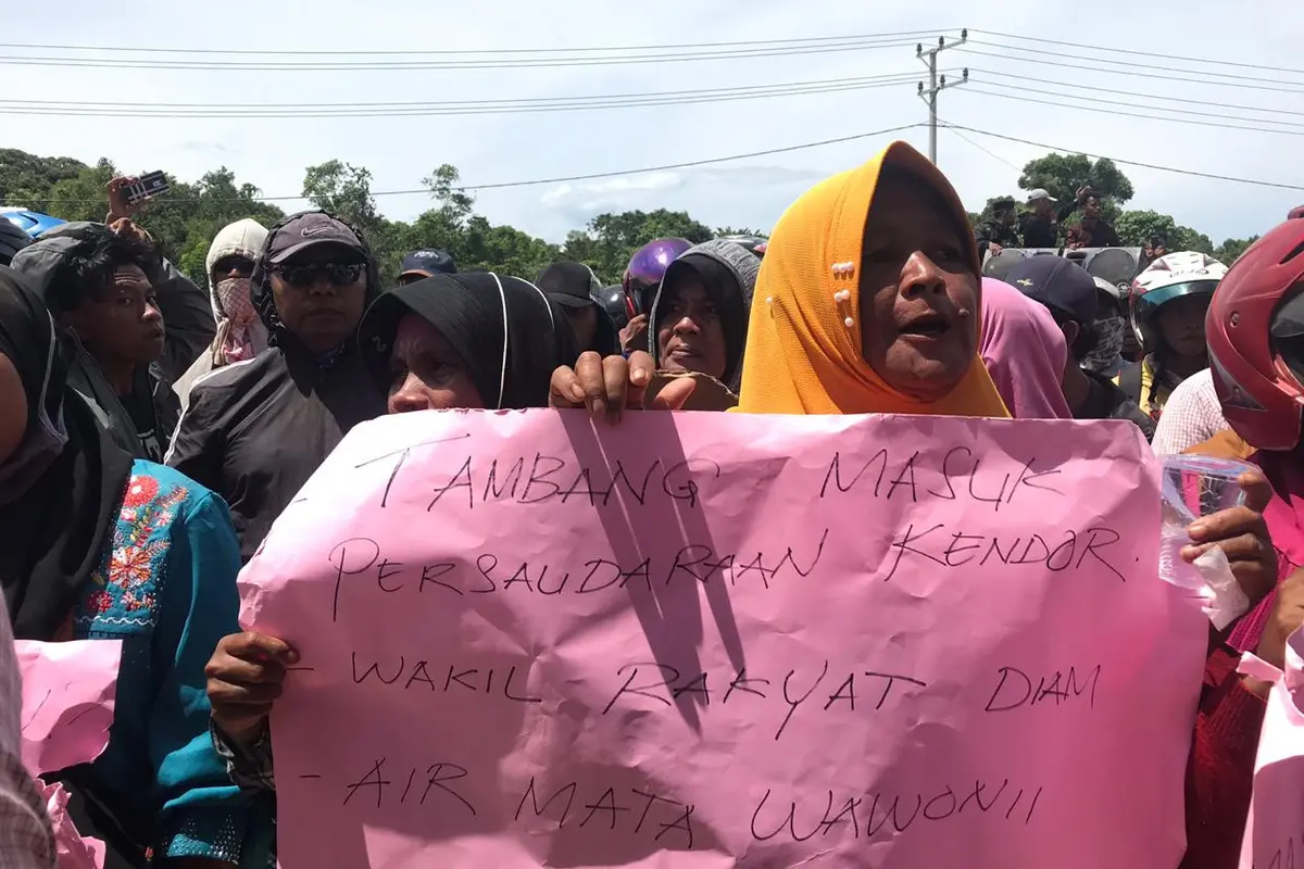 Warga Tolak Tambang