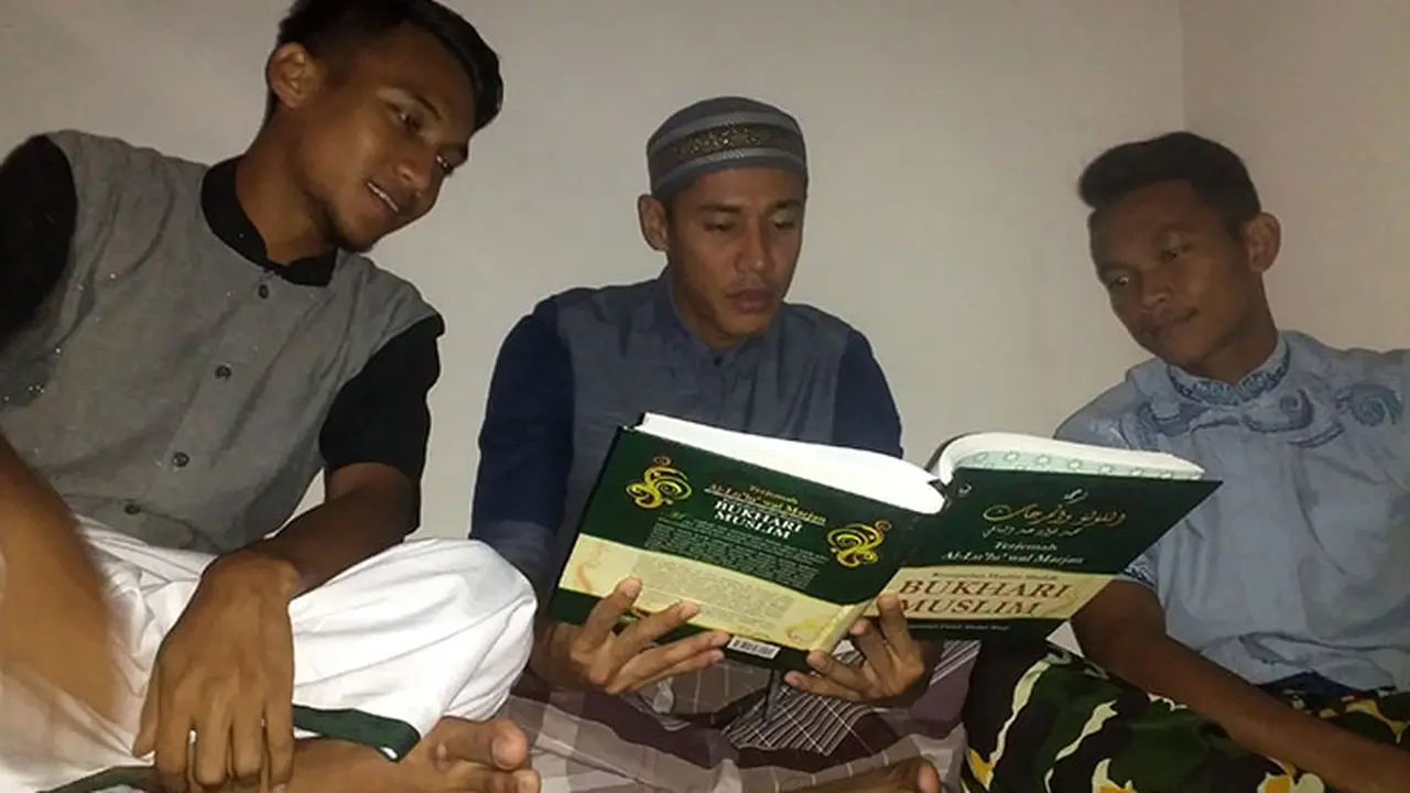 M. Hargianto, Indra Kafi, Ahmad Hari