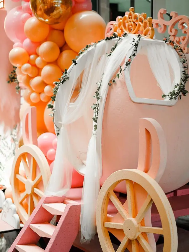 Momen Acara Aqiqah Baby Chava, Putri Kecil Rachel Vennya