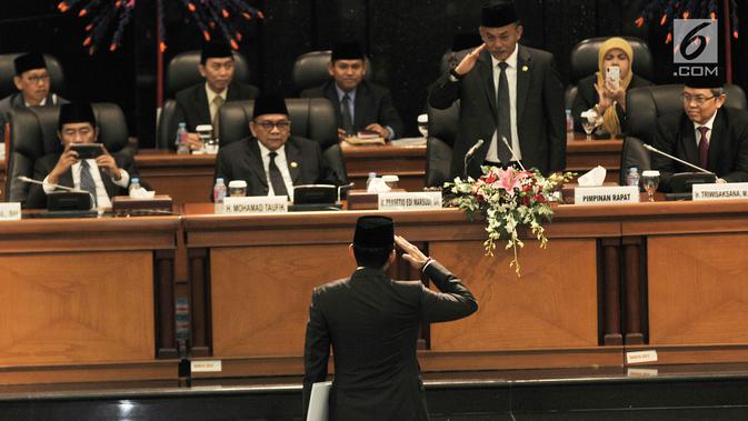 FOTO: Sandiaga Uno Mengundurkan Diri di Hadapan DPRD DKI Jakarta