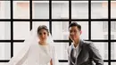 "Bukan pernikahan, cuma ulangtahun saja," ucap sekuriti yang berjaga, di gedung museum Bank Indonesia, Kota tua, Jakarta Barat, Sabtu (21/5/2016). (dok.Instagram/juniorliem)